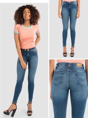 Mid-Rise Skinny Jeans in Medium Blue for Women